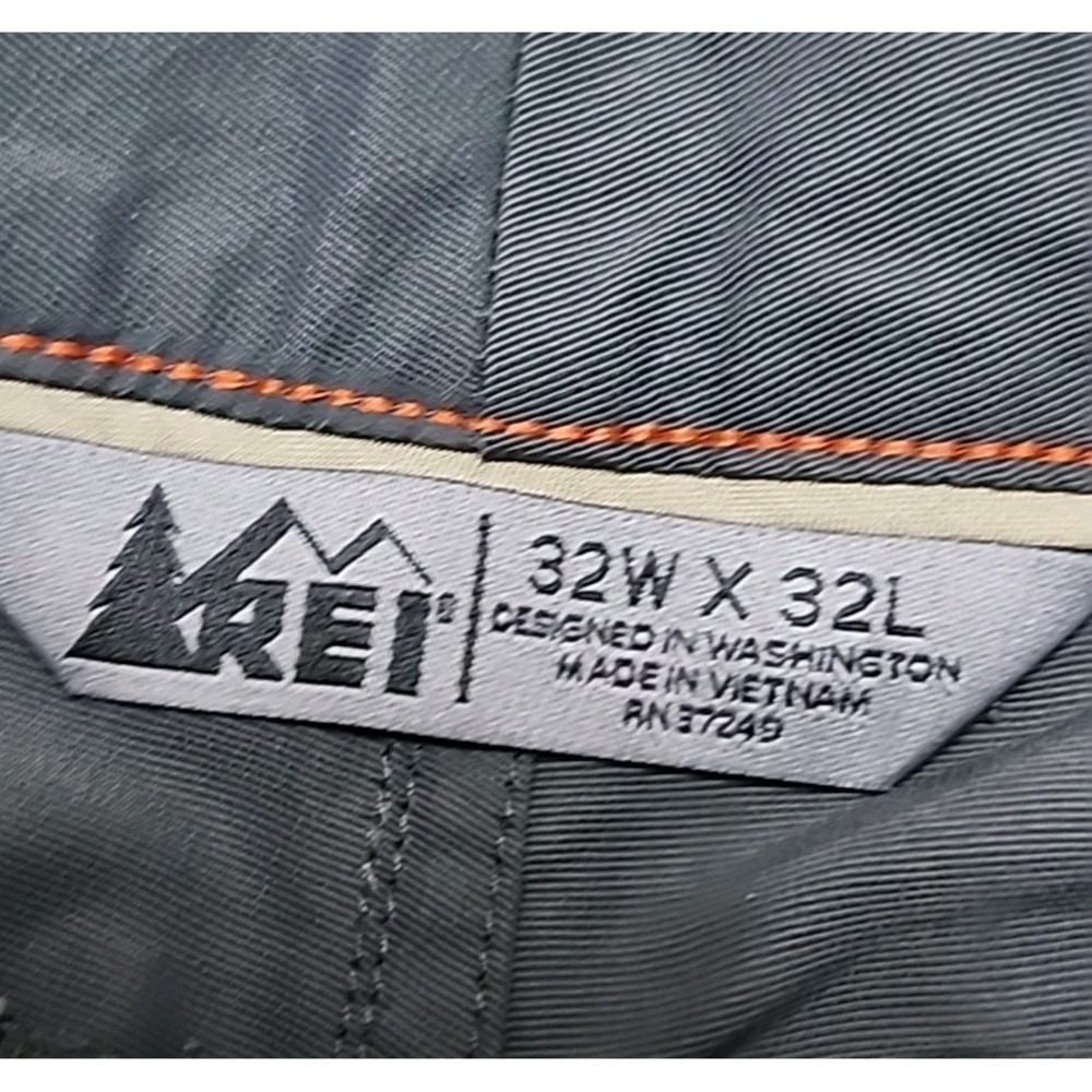 REI Men's Hiking Pants 32x31 Gray Nylon Outdoor Trail Travel Zip Pocket - Picture 3 of 10